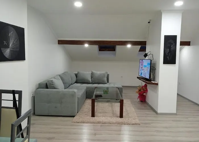 Penthouse شقة يايتشه